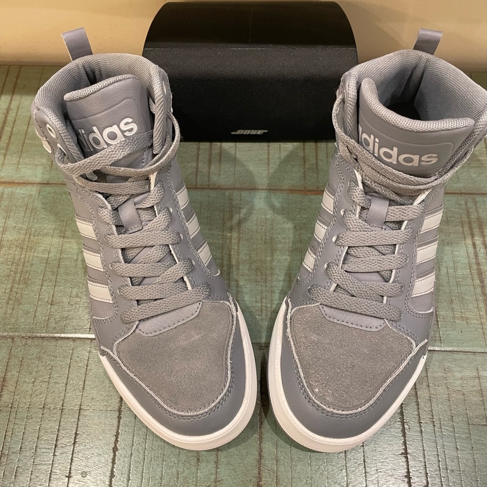 Adidas - Picture 4 of 14